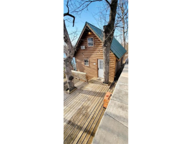 Lake Home Off Market in Mapleton, Kansas