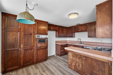 Welcome to the ideal turn-key condo in Torrance. This - photo 5
