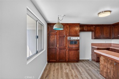 Welcome to the ideal turn-key condo in Torrance. This - photo 6