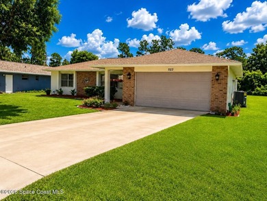 Well-maintained 3-bedroom, 2-bath home situated on a spacious 0 - photo 2