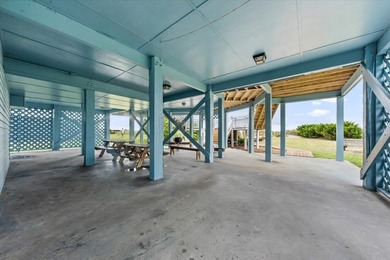 Beachfront home located at the Point, is truly the most - photo 12