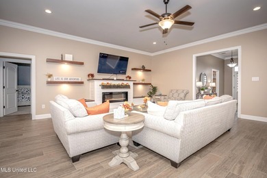 WELCOME TO YOUR DREAM HOME IN OCEAN SPRINGS, MISSISSIPPI! This - photo 14