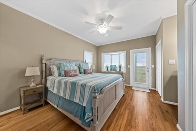 Beachfront home located at the Point, is truly the most - photo 15