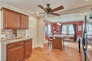 Classic city colonial with 3/4 bedrooms and 1.5 baths. Looking - photo 7