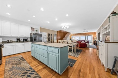 Beachfront home located at the Point, is truly the most - photo 19