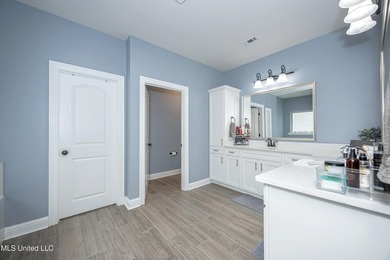 WELCOME TO YOUR DREAM HOME IN OCEAN SPRINGS, MISSISSIPPI! This - photo 33