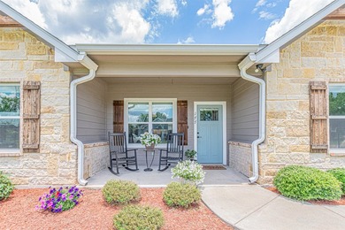 Single story charmer located on a large .35 lot with no HOA. The - photo 4