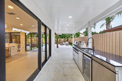 Exquisitely reimagined, this stunning 3-bedroom, 2-bath - photo 37
