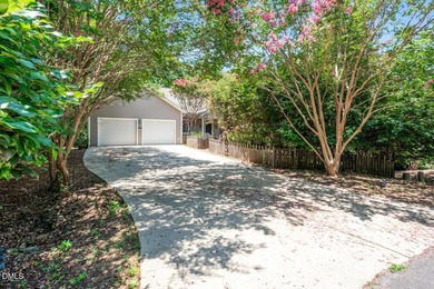 Exceptional custom home offering a fantastic single-level floor - photo 2