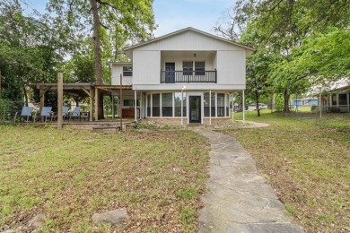 Lake Home For Sale in Tool, Texas