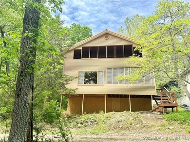 Welcome to Lake Placid! This 3 bed & 1.5 bath home has a - photo 5