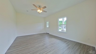 Looking for a brand-new home in Pensacola? This one's a smart - photo 8