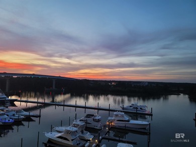 THIS AMAZING CONDO IS IN THE VERY CENTER OF IT ALL, OVERLOOKING
