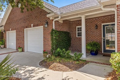 Welcome to this beautifully maintained single-story townhome - photo 5