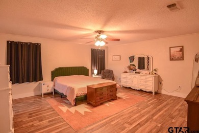 Welcome to your dream home nestled just outside of Mt. Pleasant - photo 18
