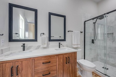 Coastal Luxury Meets Modern Comfort in Holiday Beach - New - photo 20