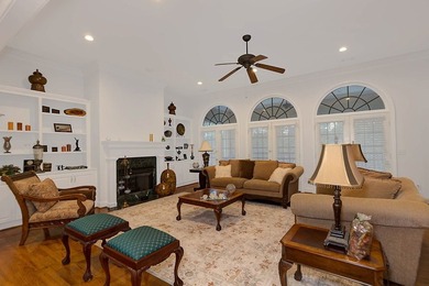 Nestled in the tranquil beauty of Green Island, just moments - photo 26