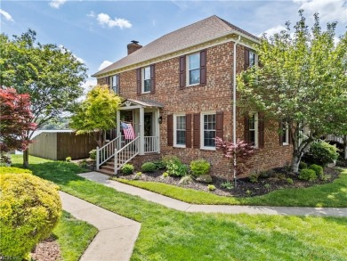 Lake Townhome/Townhouse For Sale in Chesapeake, Virginia