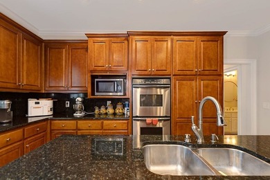 Nestled in the tranquil beauty of Green Island, just moments - photo 34
