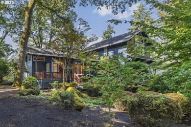 Lake Home For Sale in Lake Oswego, Oregon