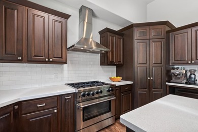 This thoughtfully designed ranch offers exceptional comfort and - photo 16