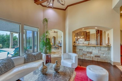 ESTATE SALE OPPORTUNITY. RARE CHANCE to own this luxurious - photo 18