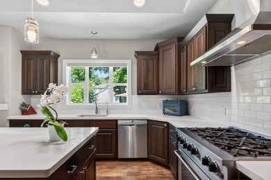 This thoughtfully designed ranch offers exceptional comfort and - photo 19