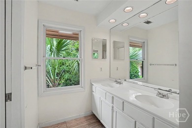 This end-unit townhome offers extra privacy and a practical - photo 22