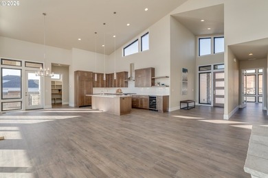 Home shown in pictures is an example of what could be built here - photo 22