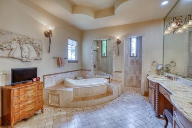 ESTATE SALE OPPORTUNITY. RARE CHANCE to own this luxurious - photo 31