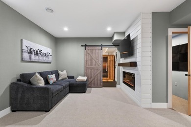 This thoughtfully designed ranch offers exceptional comfort and - photo 40