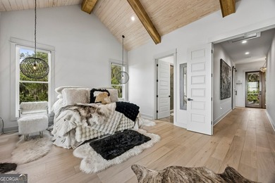 Welcome to an extraordinary waterfront retreat offering the - photo 46