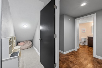 This thoughtfully designed ranch offers exceptional comfort and - photo 48