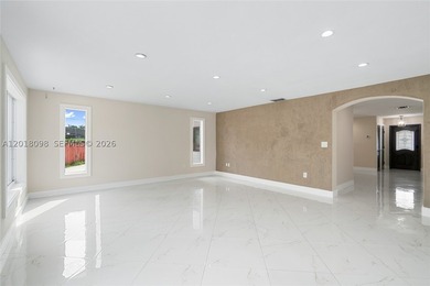 Beautifully updated 4-bedroom, 3-bath home in the heart of - photo 49