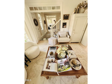 A unique opportunity to acquire a furnished luxury turn-key home - photo 9