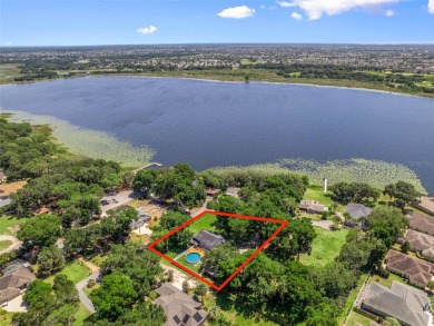 Lake Home For Sale in Oxford, Florida