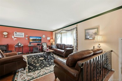 Welcome to 19 Duke Place! This is a beautifully maintained home - photo 8