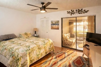 Amazing location on this water front villa. You can walk across - photo 12