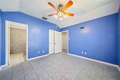 Welcome home to this well-maintained 3-bedroom, 2-bath residence - photo 13