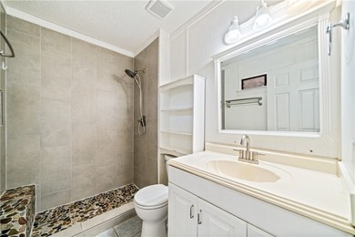Welcome home to this well-maintained 3-bedroom, 2-bath residence - photo 14