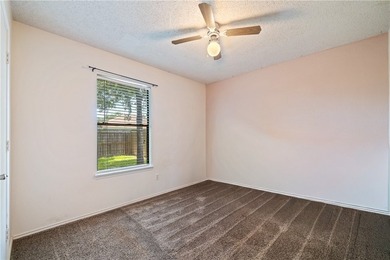 Welcome home to this well-maintained 3-bedroom, 2-bath residence - photo 18