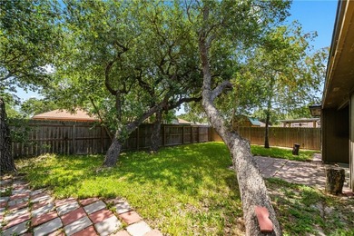 Welcome home to this well-maintained 3-bedroom, 2-bath residence - photo 19