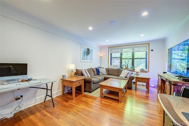 This large, sun-filled 1 bedroom, 1 bath offers a rare - photo 20
