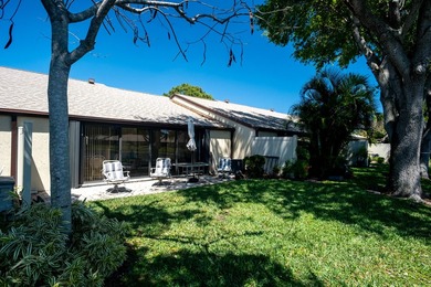 Amazing location on this water front villa. You can walk across - photo 28