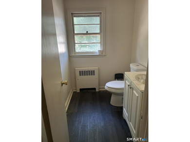 Handyman/Contractor Special - Roof is 3 years old. Home is - photo 7