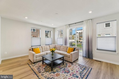 The Executive End-Unit You Won't Find Anywhere Else. Upgrade - photo 15