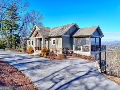 Move right in and wake up to breathtaking long-range mountain - photo 7