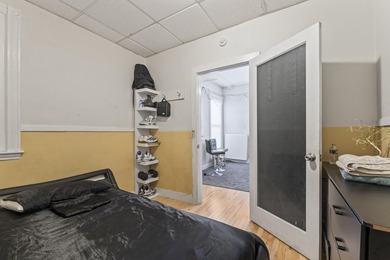 Prime 5-unit multifamily investment opportunity in Portland's - photo 31