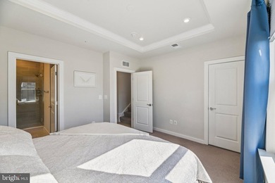 The Executive End-Unit You Won't Find Anywhere Else. Upgrade - photo 37