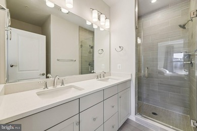 The Executive End-Unit You Won't Find Anywhere Else. Upgrade - photo 38